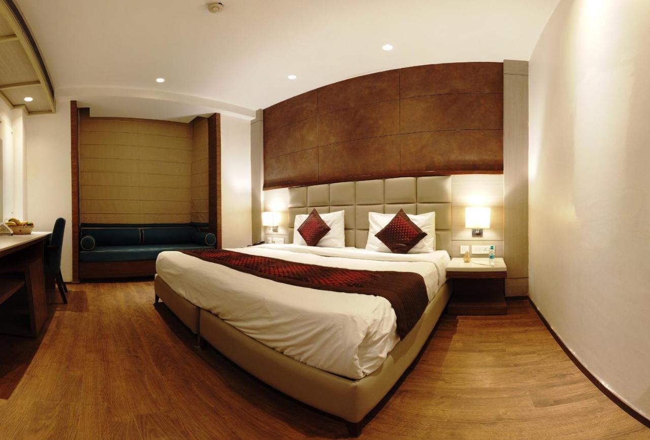 Lemonwood Suites By F9 Hotels - Trivoli Garden Chhatarpur Nova Deli Exterior foto