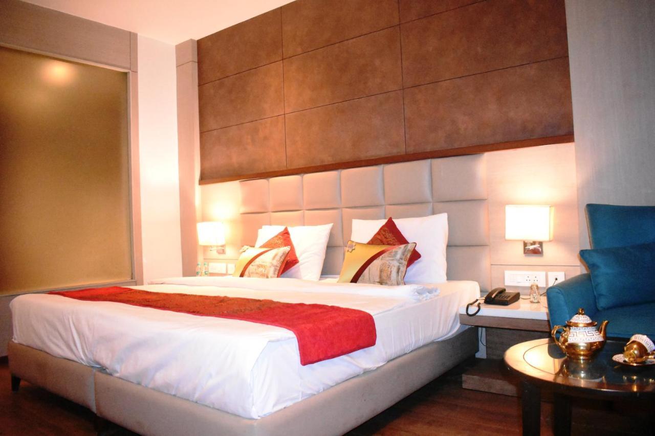 Lemonwood Suites By F9 Hotels - Trivoli Garden Chhatarpur Nova Deli Exterior foto