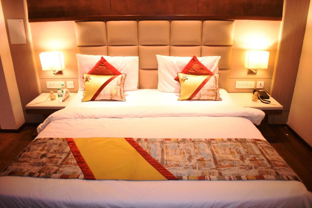 Lemonwood Suites By F9 Hotels - Trivoli Garden Chhatarpur Nova Deli Exterior foto