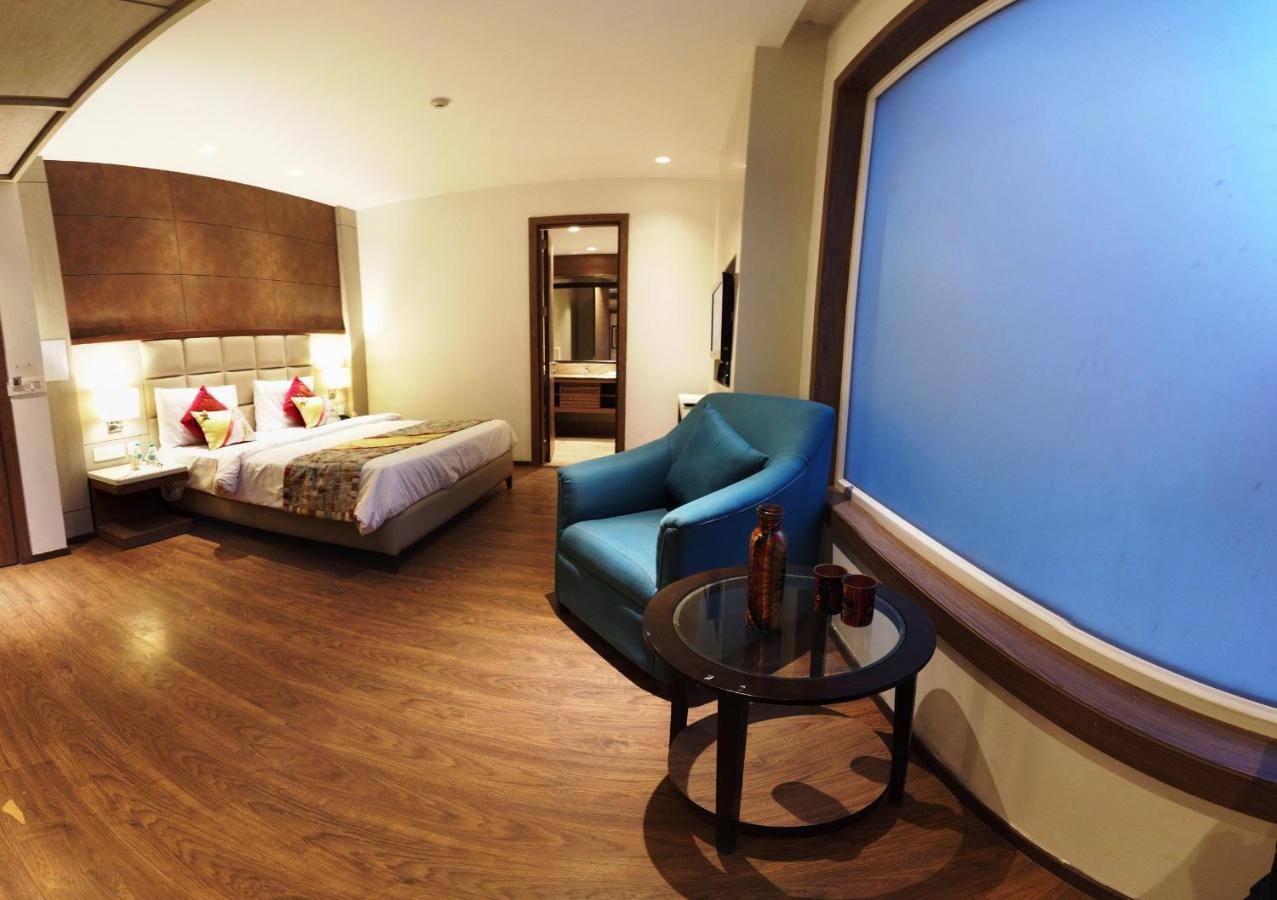 Lemonwood Suites By F9 Hotels - Trivoli Garden Chhatarpur Nova Deli Exterior foto