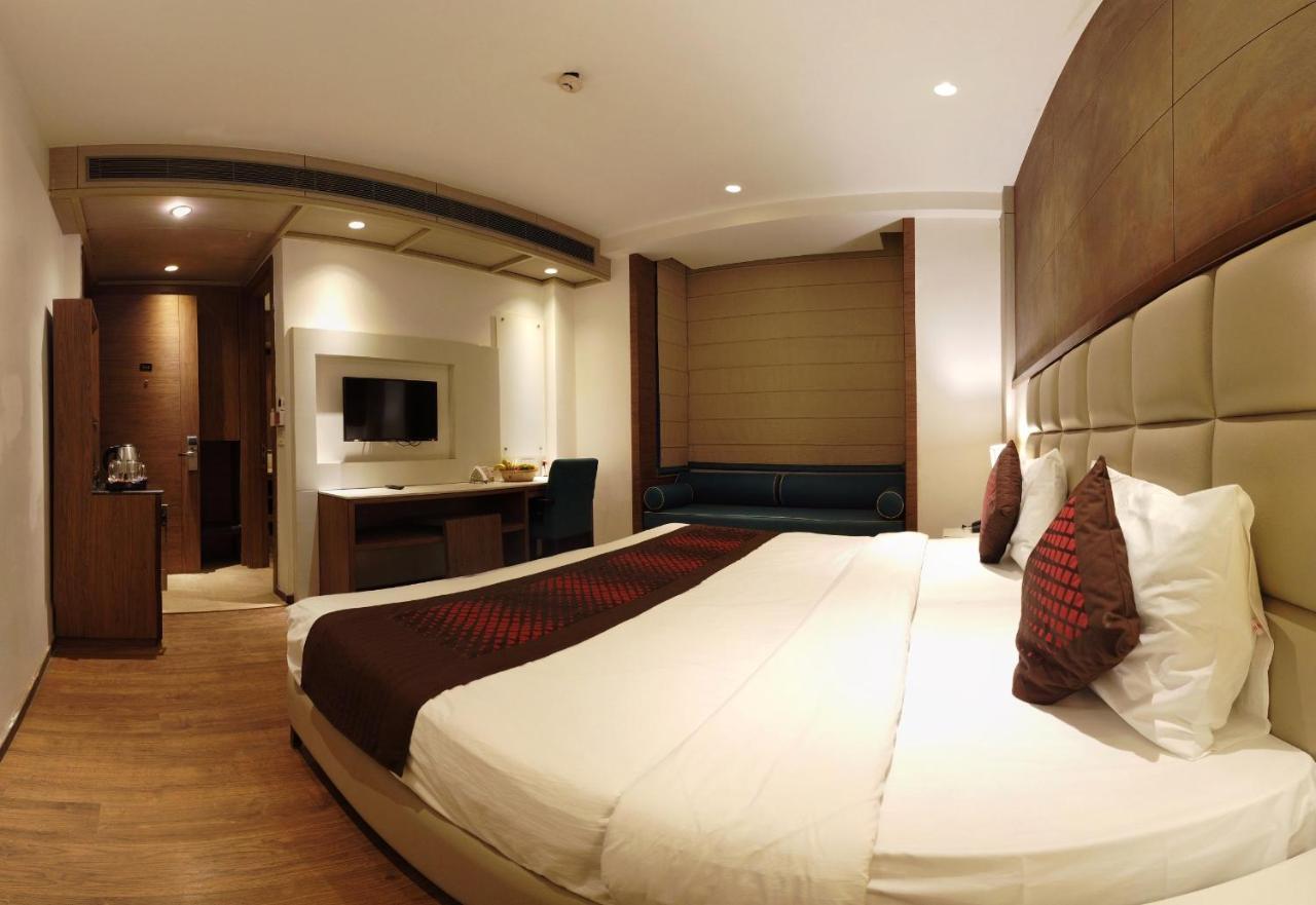 Lemonwood Suites By F9 Hotels - Trivoli Garden Chhatarpur Nova Deli Exterior foto