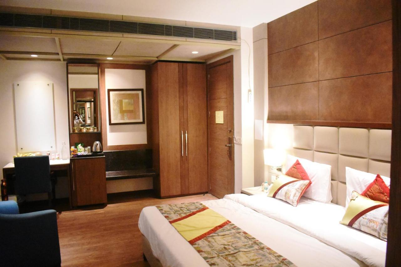 Lemonwood Suites By F9 Hotels - Trivoli Garden Chhatarpur Nova Deli Exterior foto
