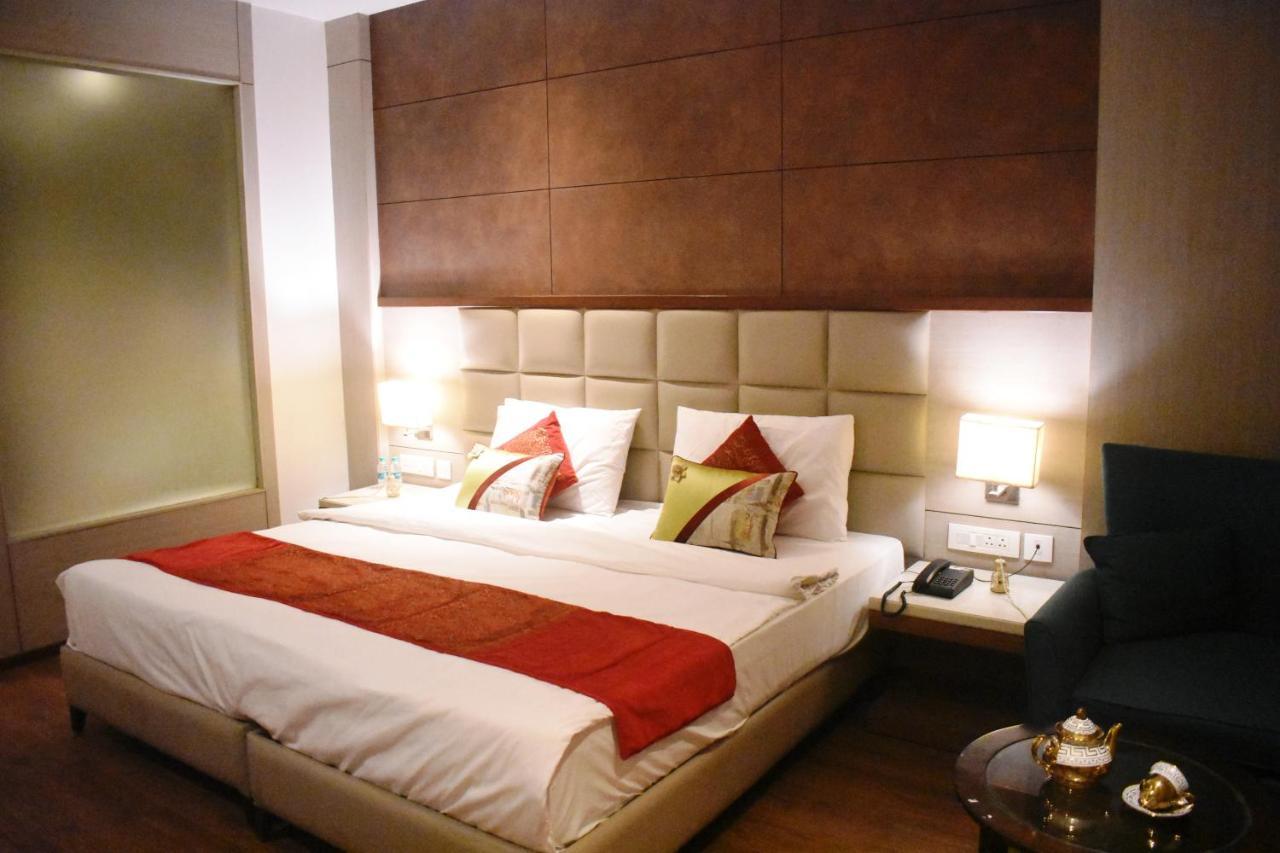 Lemonwood Suites By F9 Hotels - Trivoli Garden Chhatarpur Nova Deli Exterior foto