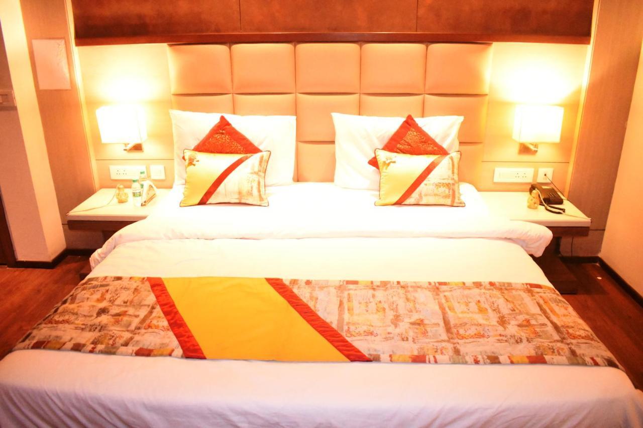 Lemonwood Suites By F9 Hotels - Trivoli Garden Chhatarpur Nova Deli Exterior foto