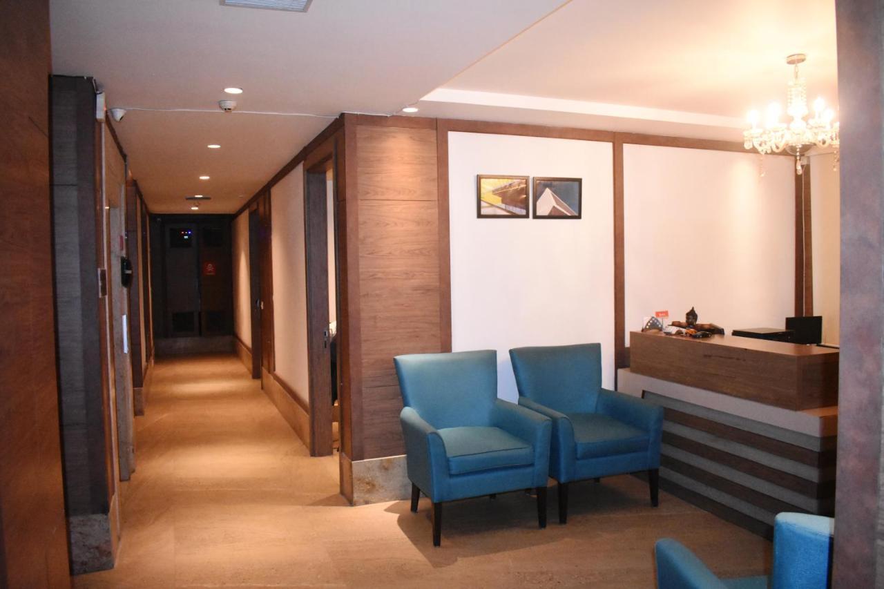 Lemonwood Suites By F9 Hotels - Trivoli Garden Chhatarpur Nova Deli Exterior foto