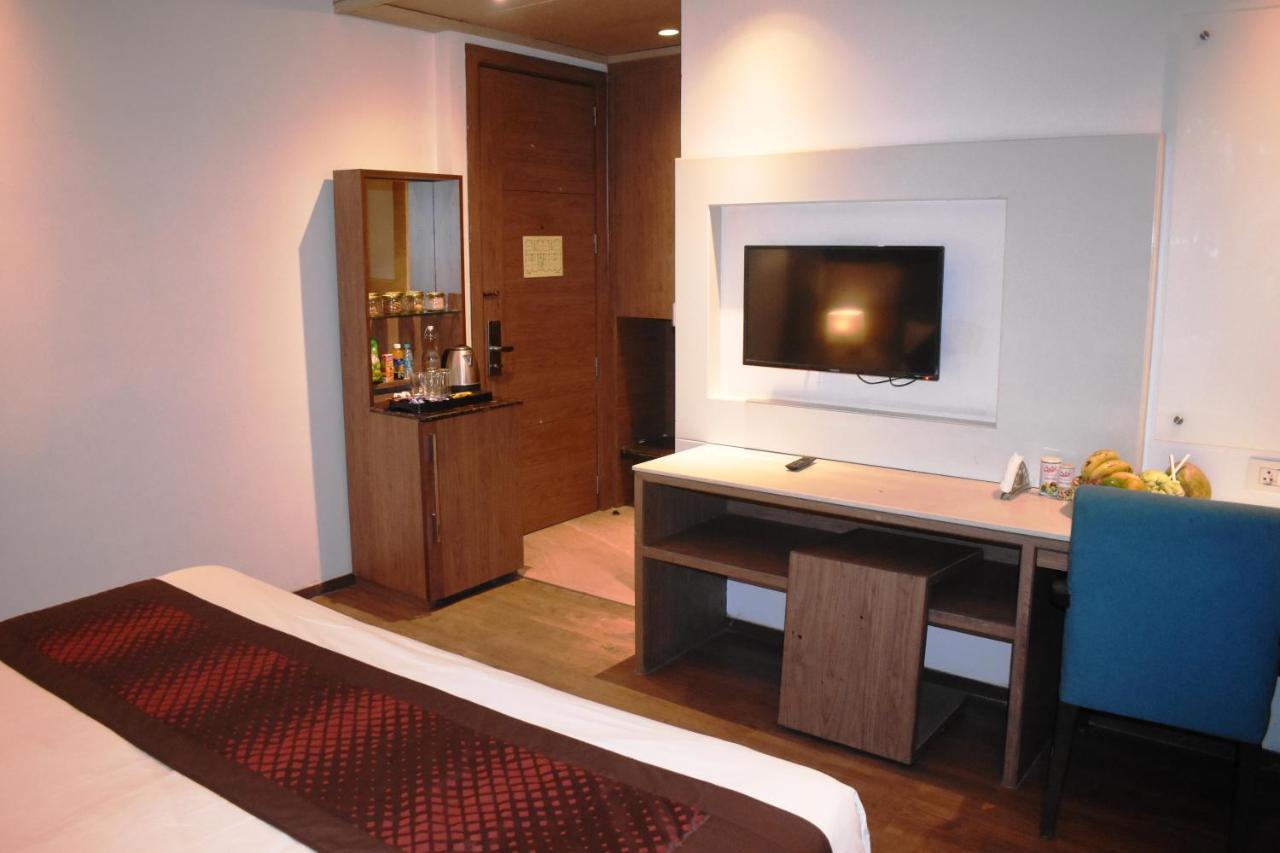 Lemonwood Suites By F9 Hotels - Trivoli Garden Chhatarpur Nova Deli Exterior foto