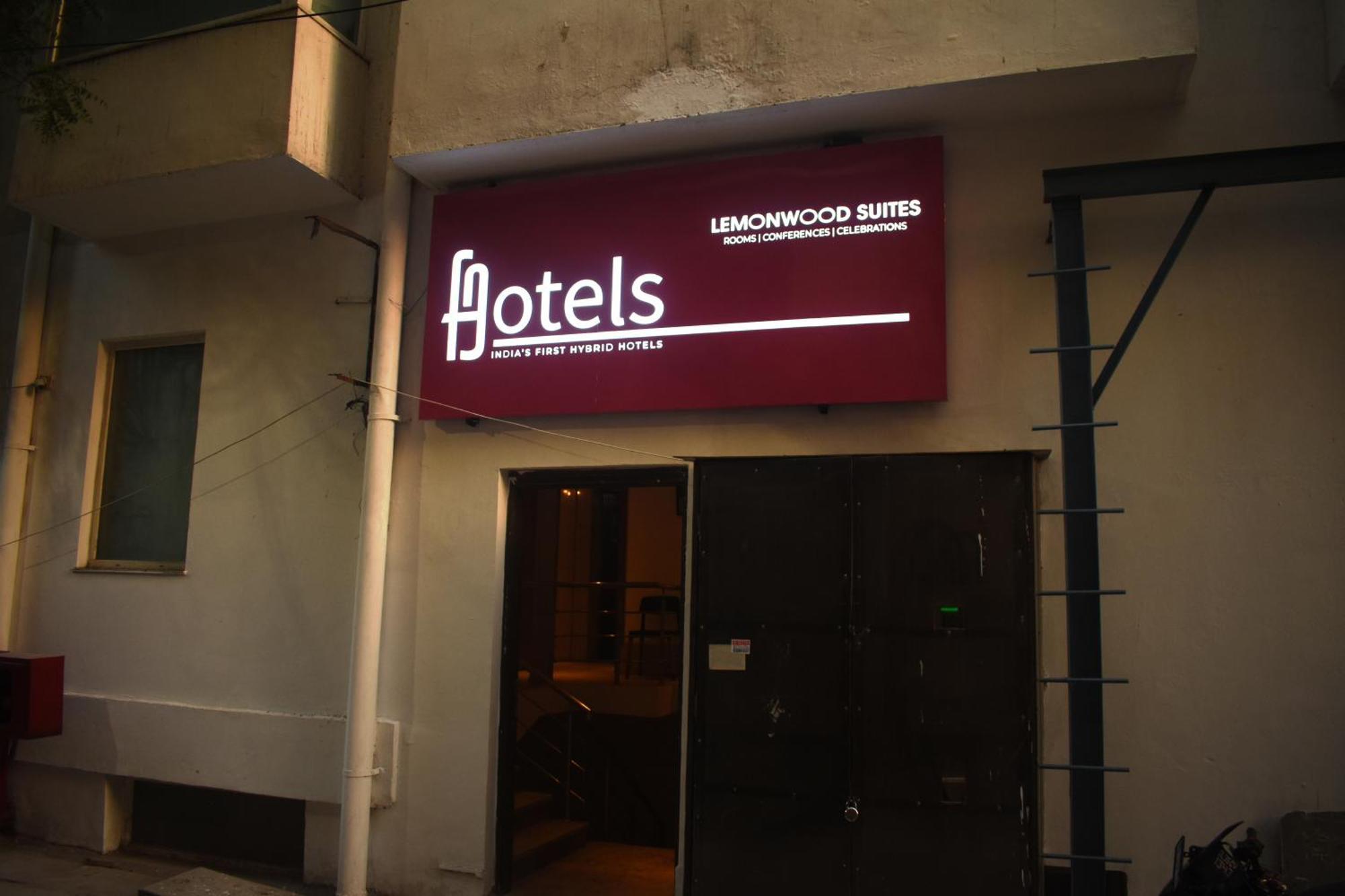 Lemonwood Suites By F9 Hotels - Trivoli Garden Chhatarpur Nova Deli Exterior foto