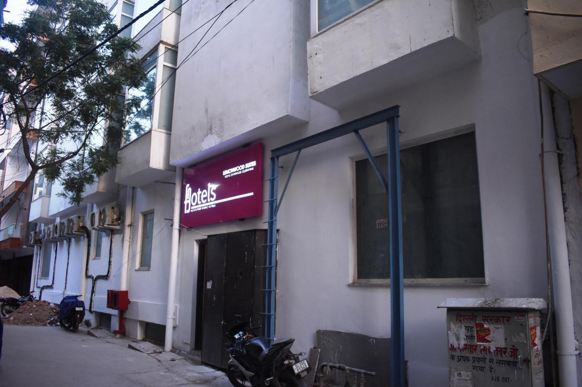 Lemonwood Suites By F9 Hotels - Trivoli Garden Chhatarpur Nova Deli Exterior foto